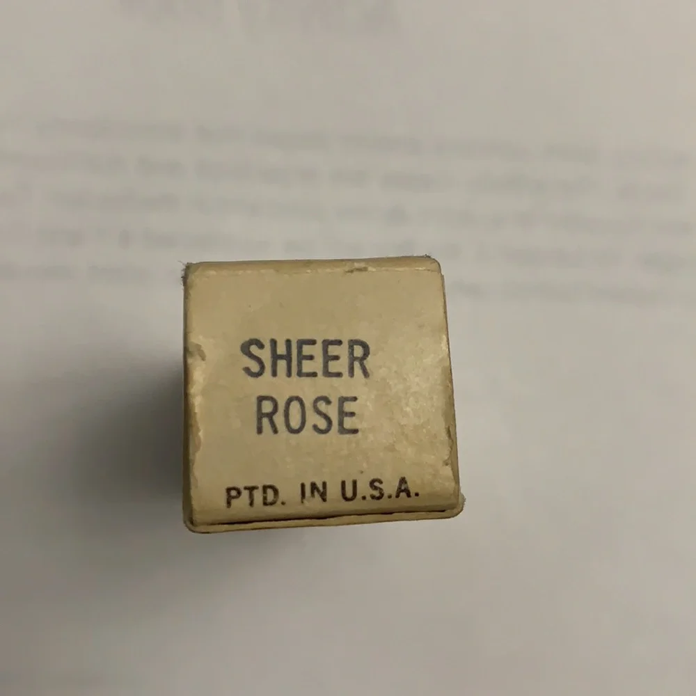 NEW RARE AVON ULTRA SHEER ROSE FULL SIZE NEW VINTAGE IN BOX